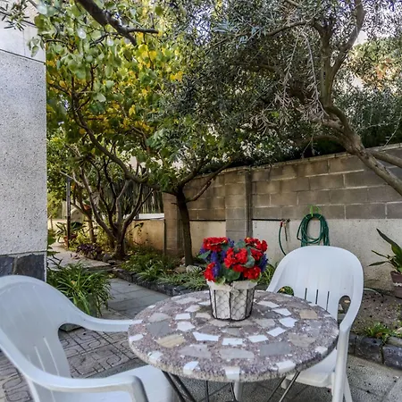 Leonor By Interhome *